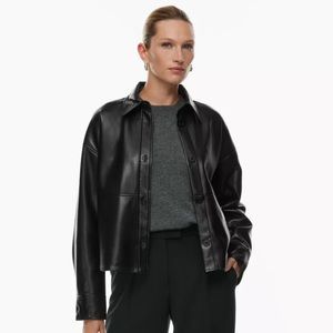 Aritzia Pelli Hip Shirt Jacket vegan leather, like new condition, black size M